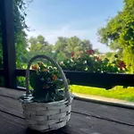 Madárles Pensión Tahitófalu