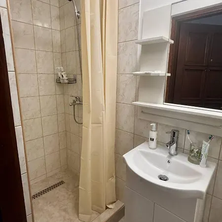 Madarles بيت ضيافة 3*